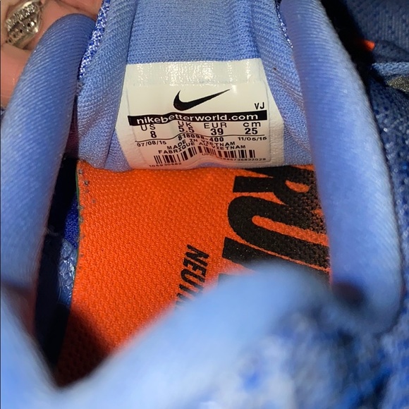 Shoes - Picture 3 of 5